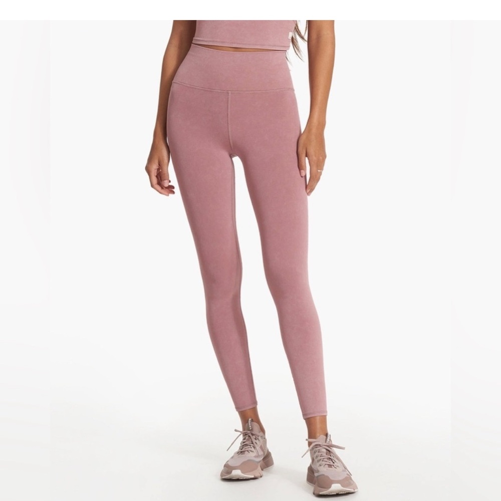 Vuori Washed Studio Legging *NWT M
